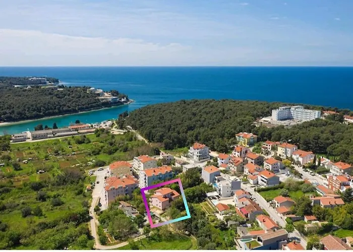 Apartment Nora Near The Beach