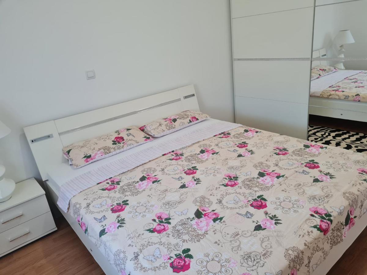 Apartma Nora Near The Pula